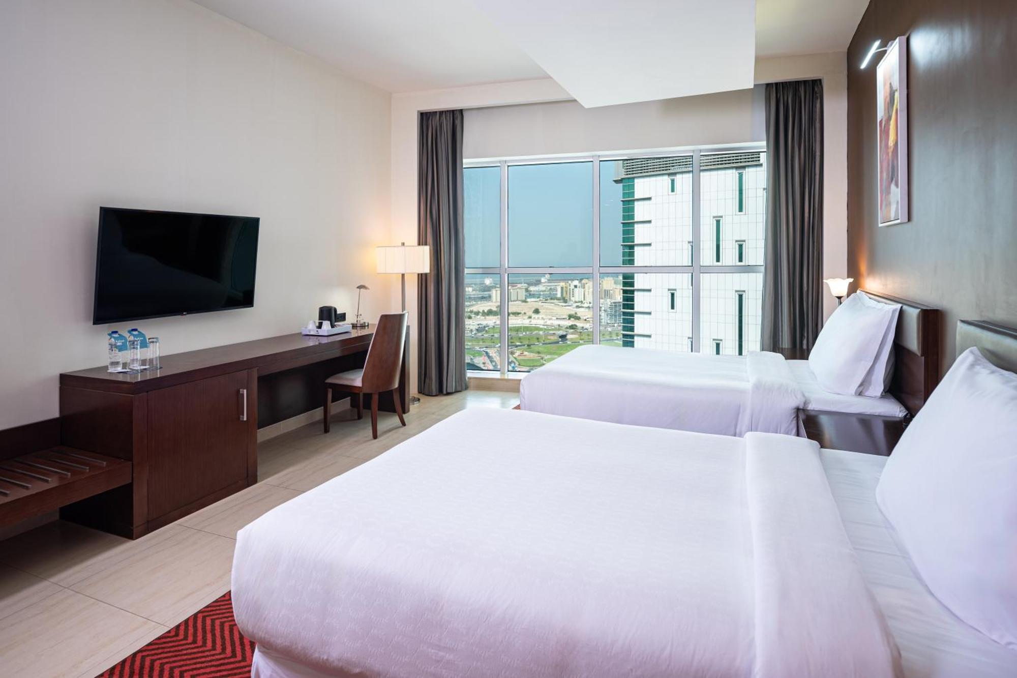 Four Points By Sheraton Sharjah Exterior foto