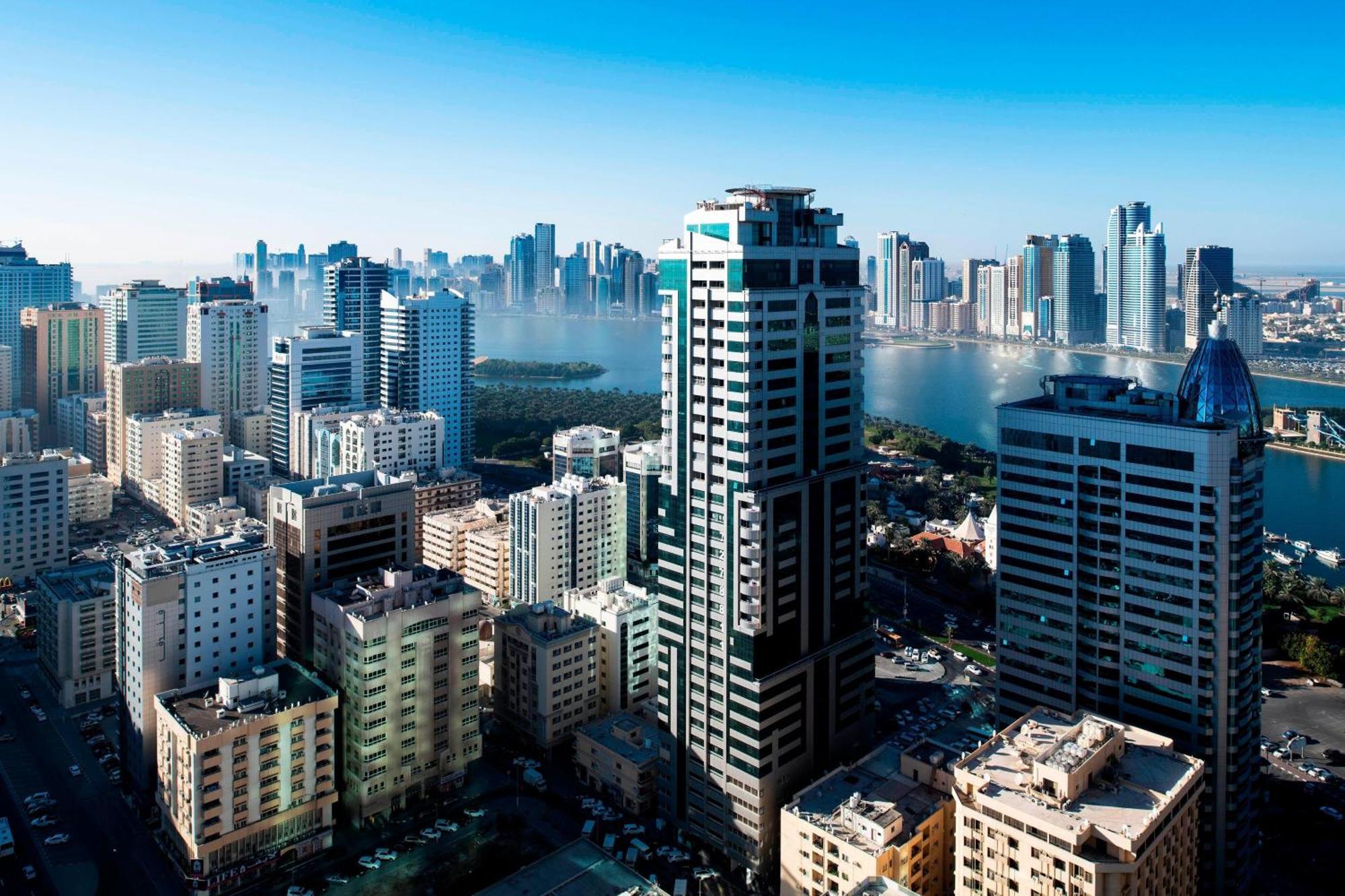 Four Points By Sheraton Sharjah Exterior foto