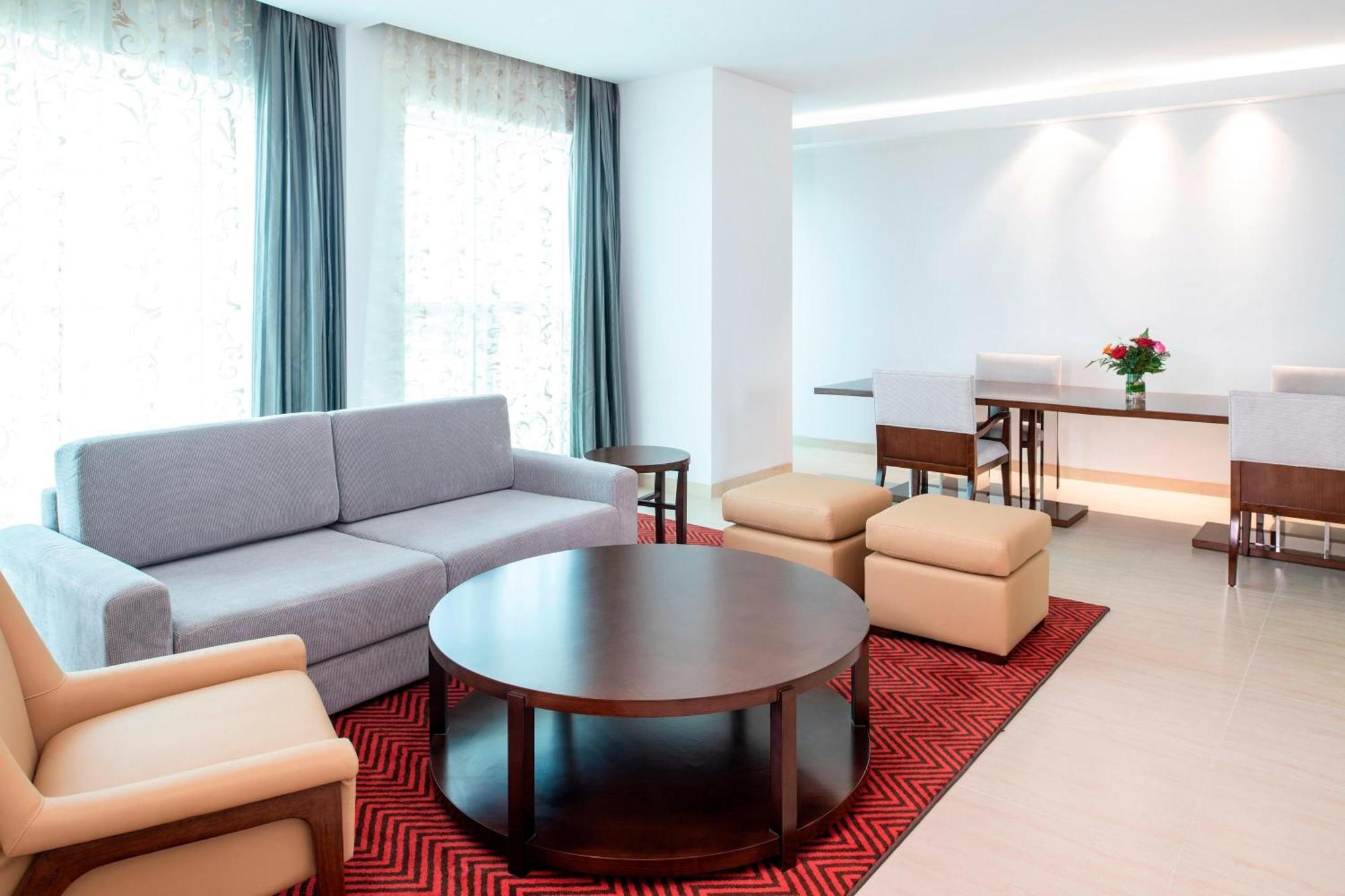 Four Points By Sheraton Sharjah Exterior foto