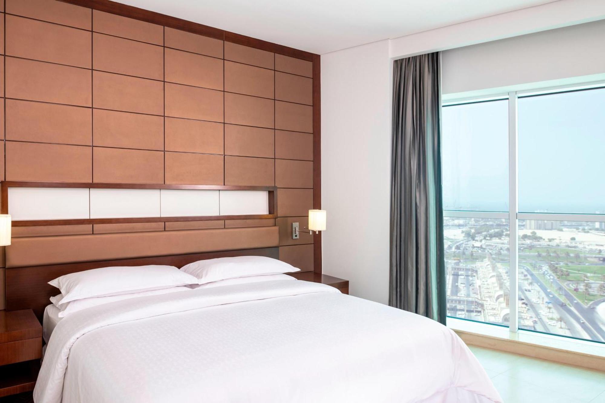 Four Points By Sheraton Sharjah Exterior foto