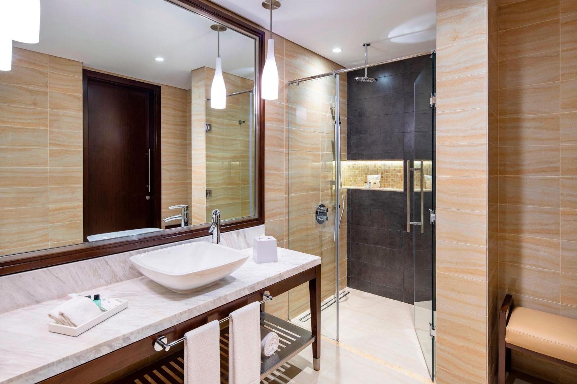 Four Points By Sheraton Sharjah Exterior foto